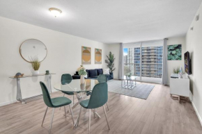 Brickell Key Gem: Stylish 1-Bed W/ Free Parking